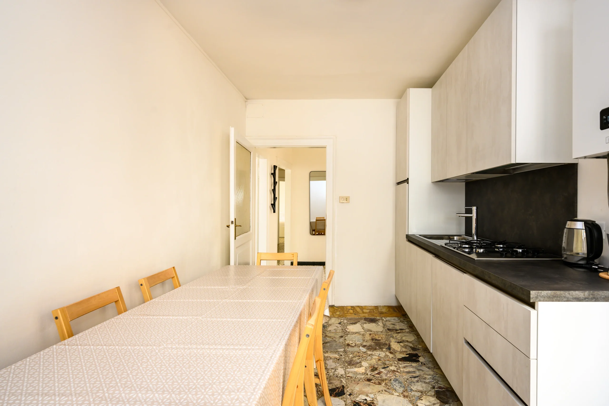 ZCR_0509_ph.ClaudiaRossini